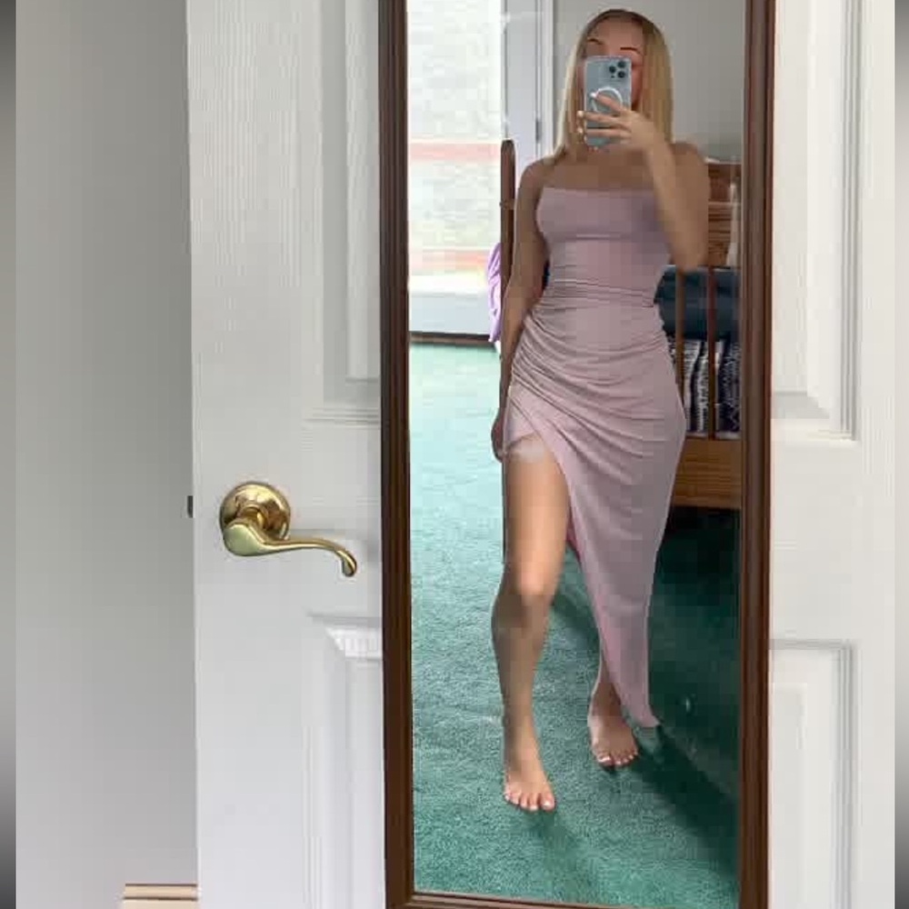 Light purple dress , Size OS, worn once , great condition